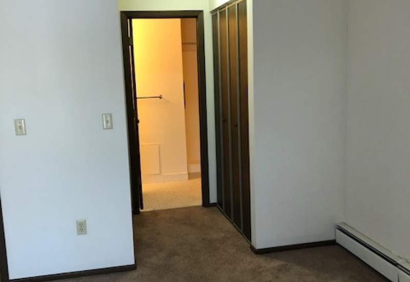 Riverview Manor Apartment Rentals - Northfield, MN